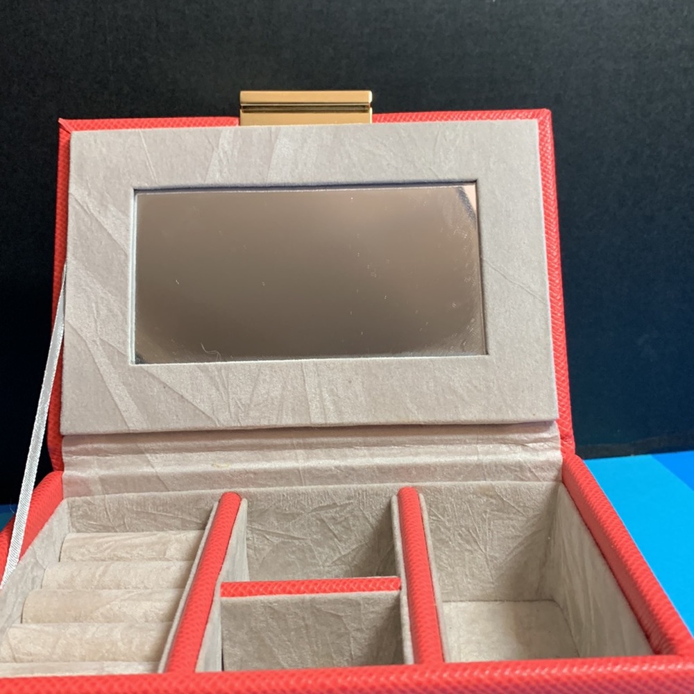Max Studio Jewelry Box - Picture 7 of 13